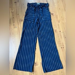 O’Neil Size 28 High Waisted Striped Pants 🌊